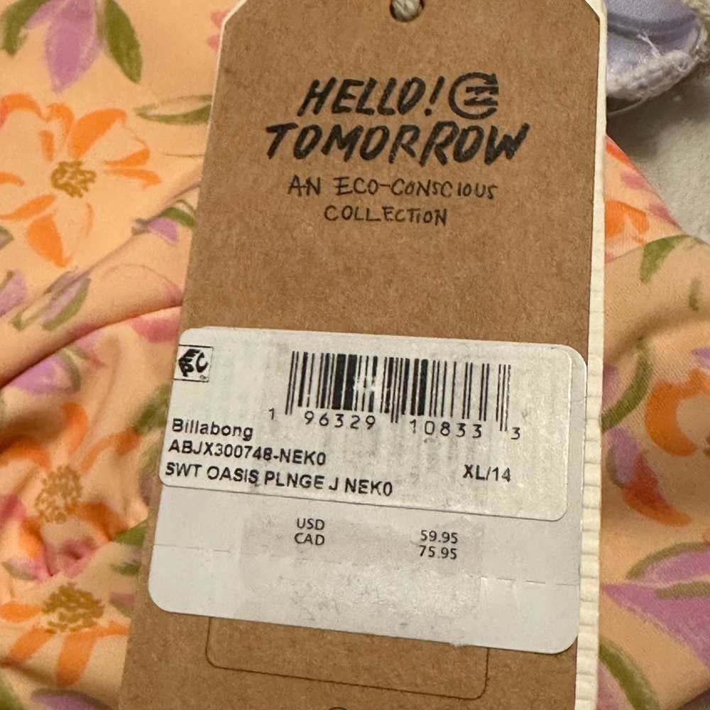 NWT Billabong Sweet Oasis Plunge Triangle Bikini Top - Picture 10 of 10